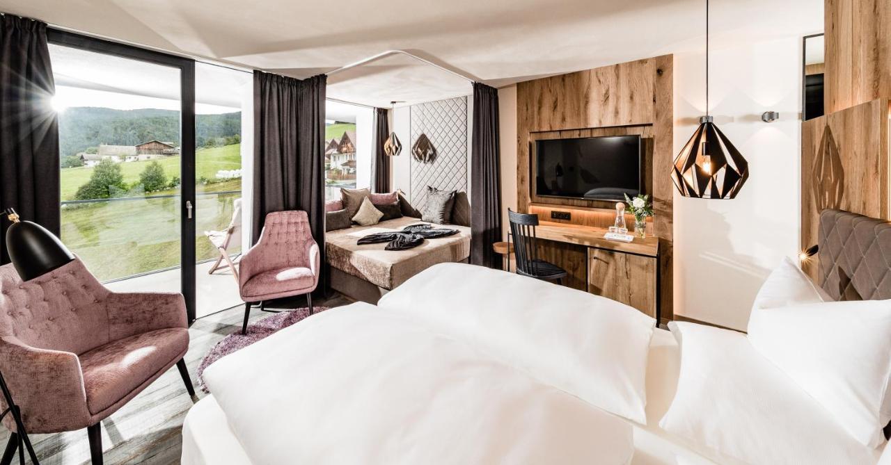Hotel Sonnenberg Panorama Dolomites Wellbeing Maranza Exterior foto