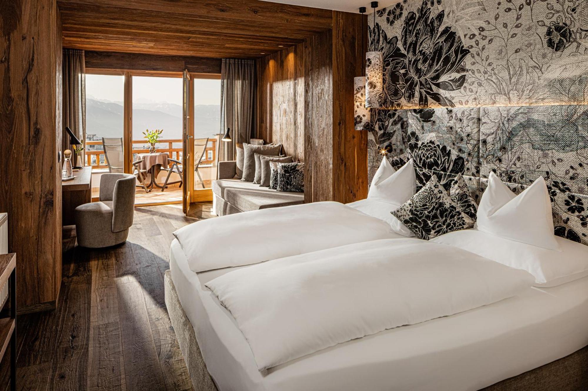 Hotel Sonnenberg Panorama Dolomites Wellbeing Maranza Exterior foto